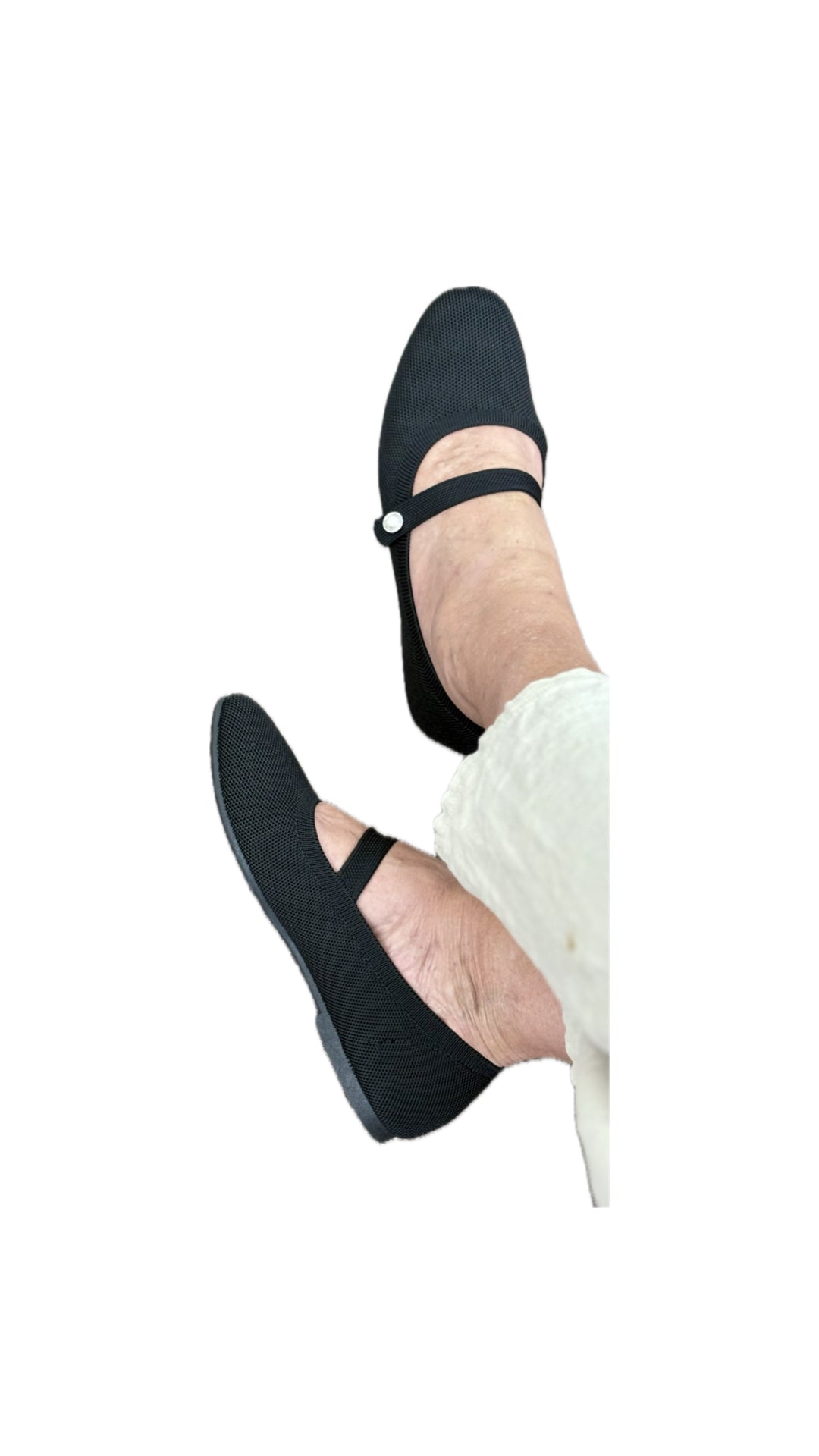 JUNI FLAT