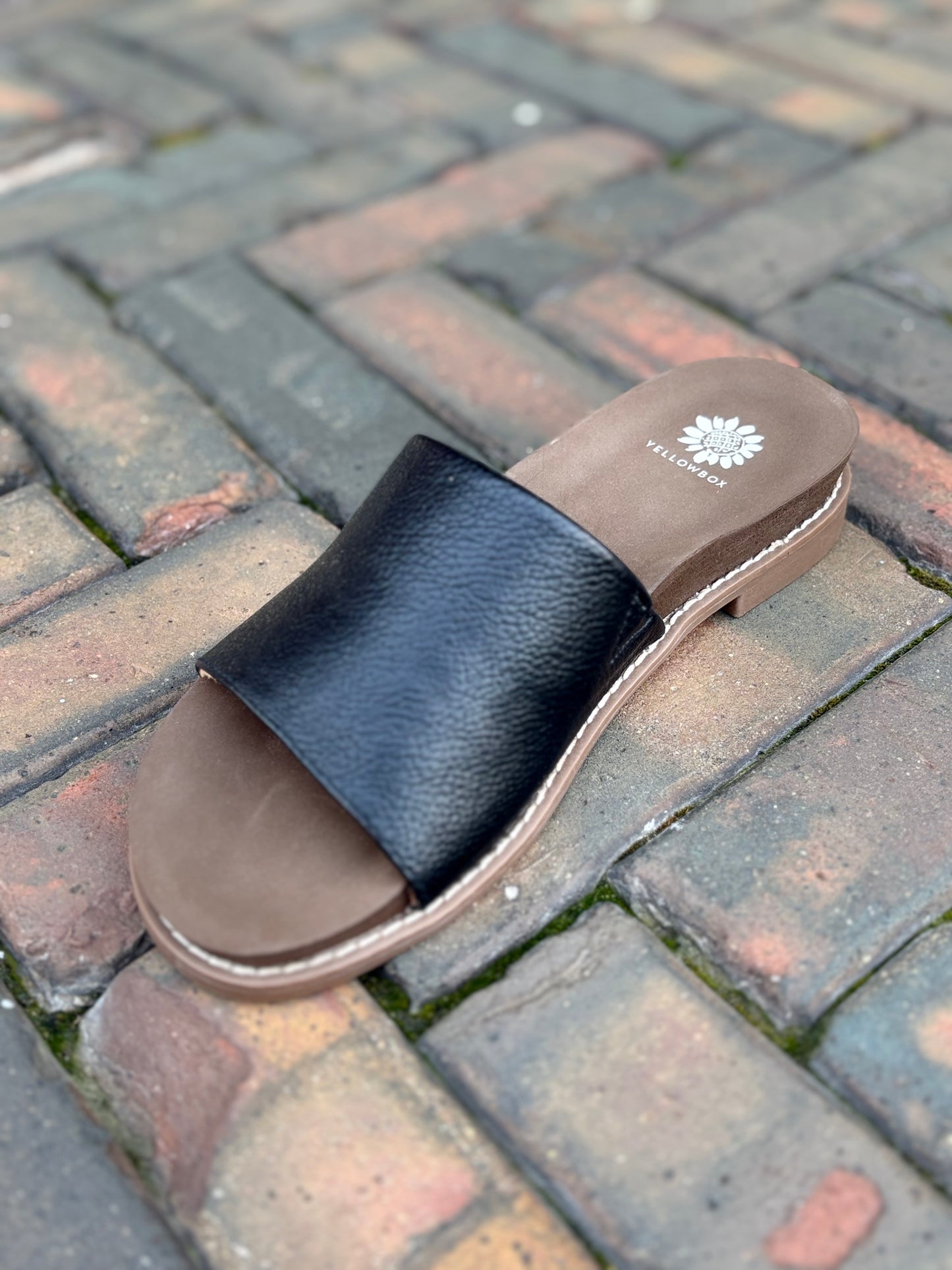 KALO BLACK flat sale
