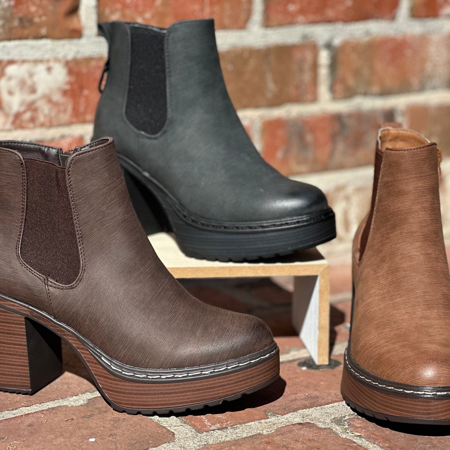 SUSAN Boots