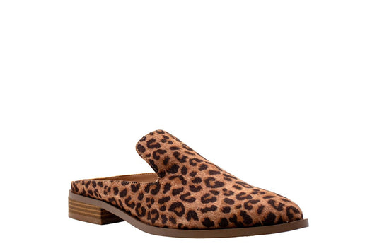 AVERY CLOG