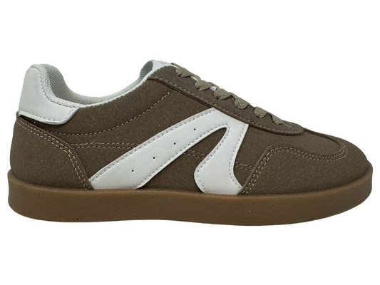 RETRO SNEAKER